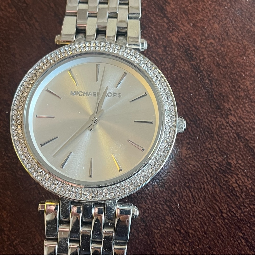 Michael Kors Darci Watch - Picture 9 of 11